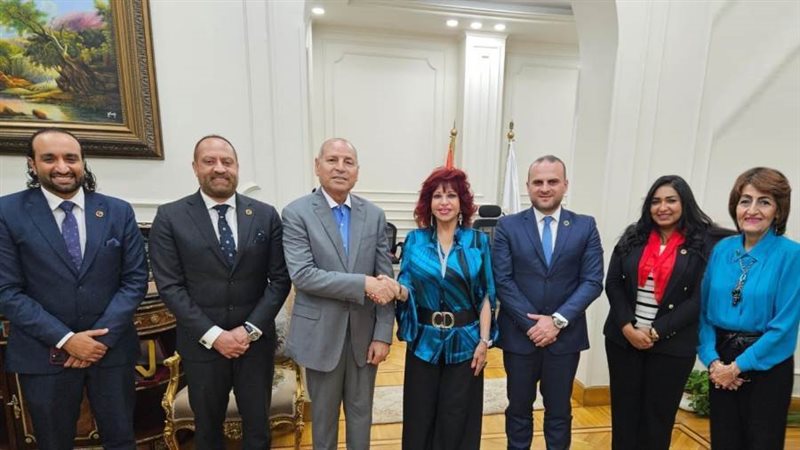 خلال اللقاء