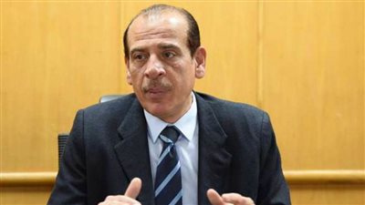 د. عمرو قنديل يوصي بمكافأة تشجيعية للمتميزين من الفريق الطبي بإدارة إيتاي البارود