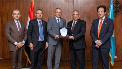 مجلس جامعة طنطا يكرم الفائزين بجوائز أكاديمية البحث العلمي للهيئات والأفراد