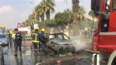 إخماد حريق نشب بسيارة ملاكي في سوهاج