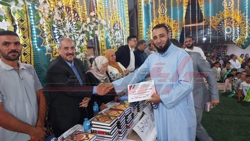 تكريم حفظة القرآن