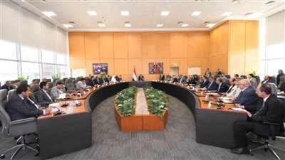 وزير الإسكان يلتقي رؤساء أجهزة المدن لمتابعة تطبيق التصالح في مخالفات البناء