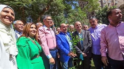 محافظ الجيزة يشارك لجنة البيئة بالنقابة العامة للمهندسين في مبادرة 