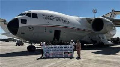 إقلاع طائرة كويتية محملة بـ30 طنا من المواد الغذائية والطبية لإغاثة النازحين في السودان 