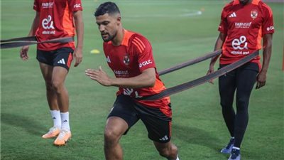 حضور 3 صفقات جديدة وغياب الدوليين عن تدريبات الأهلي اليوم