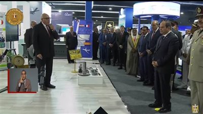 عاجل.. الرئيس السيسي يتفقد أجنحة ومعروضات الشركات في معرض مصر للطيران والفضاء