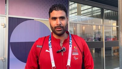 سليم وُلد قبل أيام.. لاعب منتخب الطائرة جلوس يحلم بإهداء نجله ميدالية بارالمبية