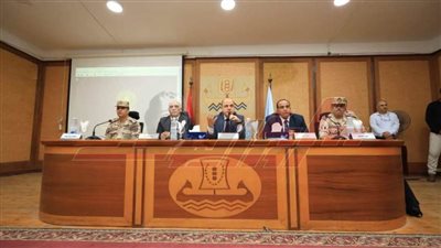 محافظ كفر الشيخ يشهد فعاليات ندوة مجابهة التلوث الكيميائي