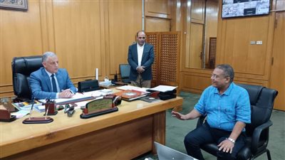 محافظ الإسماعيلية يتابع الموقف التنفيذي لمشروعات الأبنية التعليمية استعدادًا للعام الدراسي الجديد 