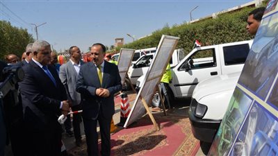 بعد صيانتها ورفع كفاءتها..محافظ أسيوط يتفقد السيارات والمعدات التابعة للمحافظة