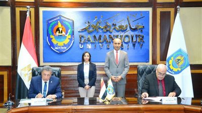 محافظ البحيرة ورئيس جامعة دمنهور يشهدان توقيع بروتوكول تعاون مع مديرية التربية والتعليم 