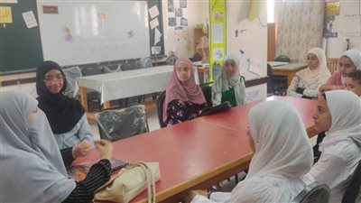 ورشة تثقيفية لطالبات مركز النشاط الصيفي بمطروح