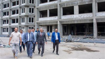  بالصور.. رئيس جامعة طنطا يتابع المشروعات الإنشائية الجديدة في مجمع كليات سبرباي
