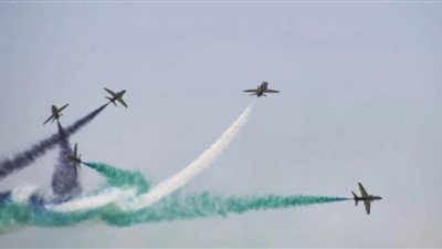 فريق الصقور السعودية يقدّم عروضًا جوية ضمن فعاليات معرض مصر للطيران والفضاء