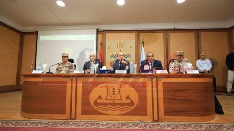 خلال الندوة