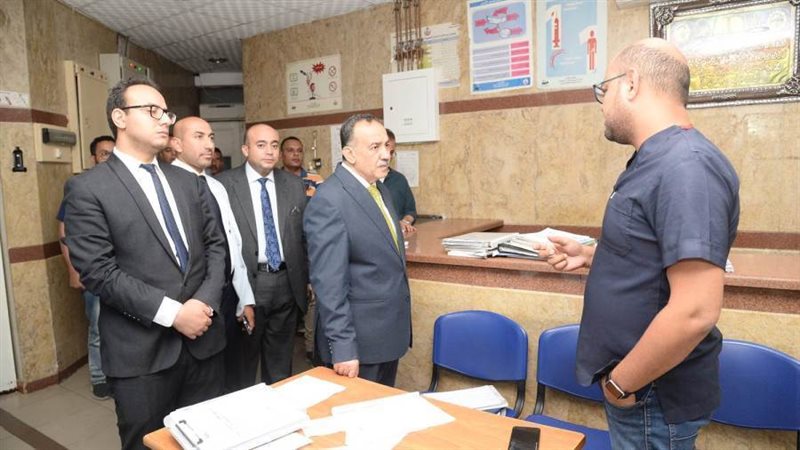 محافظ أسيوط يتفقد