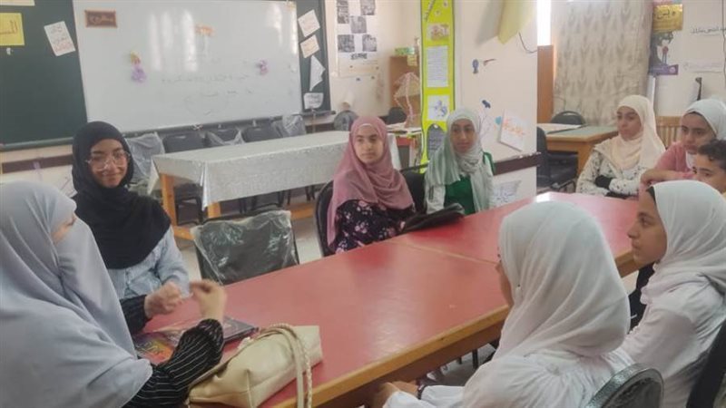 همت مصطفى الأخصائية