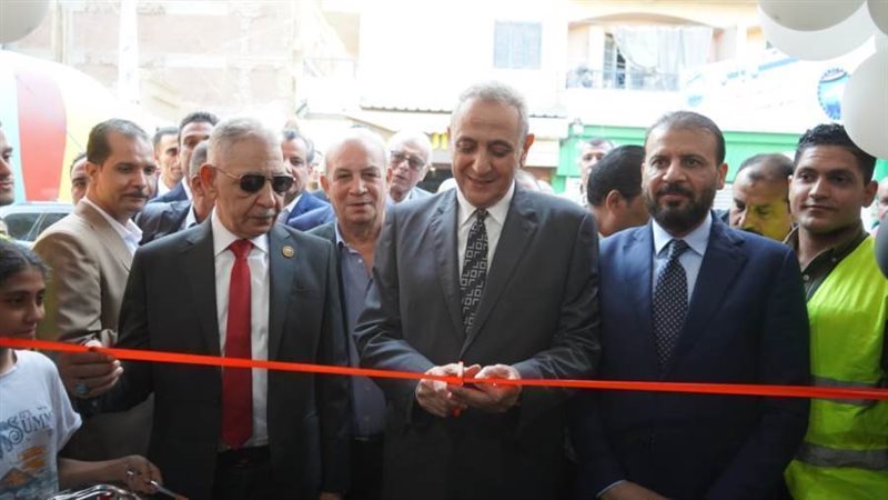محافظ الغربية يفتتح