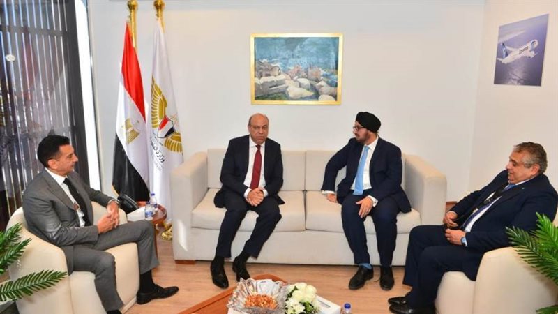 وزير الطيران ورئيس