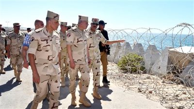  رئيس أركان حرب القوات المسلحة يتفقد إجراءات التأمين على الاتجاه الاستراتيجي الشمالي الشرقي  