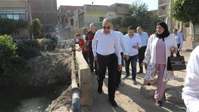 محافظ المنيا يتفقد قرى ديرمواس ويوجه بإصلاح كوبري الحسايبة وتكثيف حملات النظافة