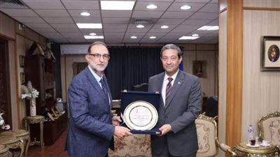 رئيس سلامة الغذاء يبحث تعزيز دعم المنظومة مع محافظ دمياط