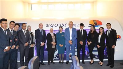 وزير قطاع الأعمال العام يتفقد معهدي إيجوث للسياحة والفنادق