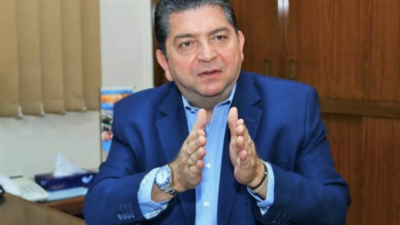 الخبير السياحي احمد