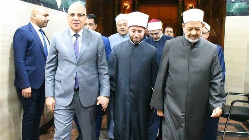 الامام الأكبر ووزيرا