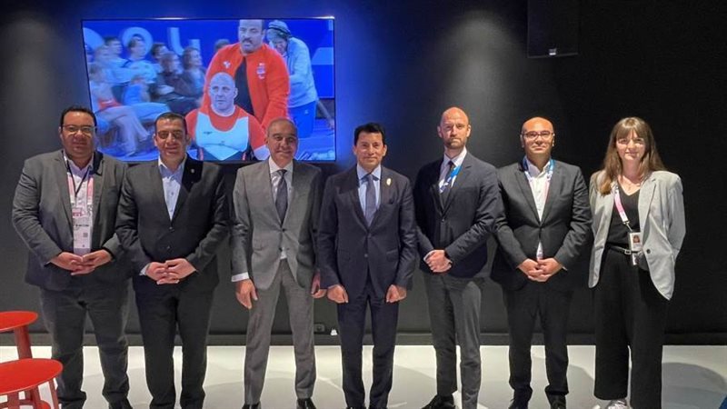 د. أشرف صبحى