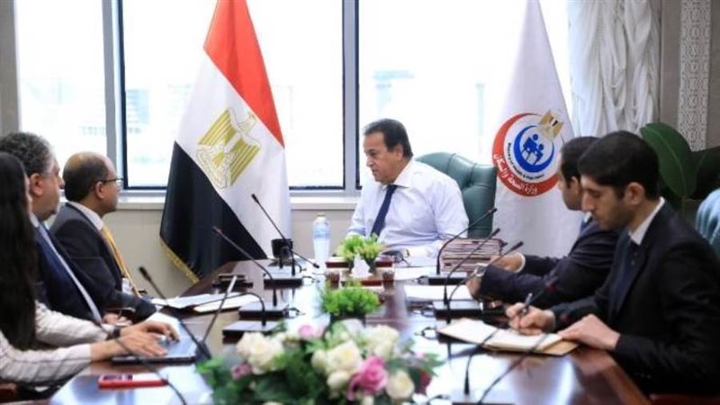 وزير الصحة مع المرشح