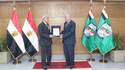 رئيس هيئة قضايا الدولة يستقبل رئيس هيئة النيابة الإدارية