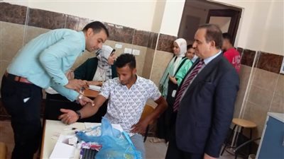 جامعة دمنهور تشارك بقافلة (أنت الحياة) بمركز أبوحمص 