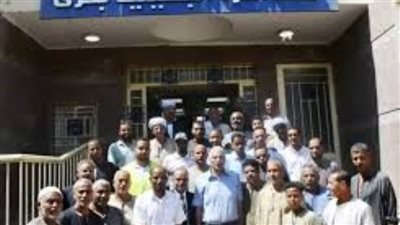 محافظ أسوان يتفقد أسلوب وآلية العمل داخل وحدة صحة أسرة الشرفا بمدينة البصيلية بإدفو