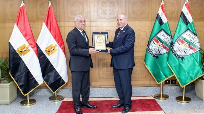 النيابة الإدارية