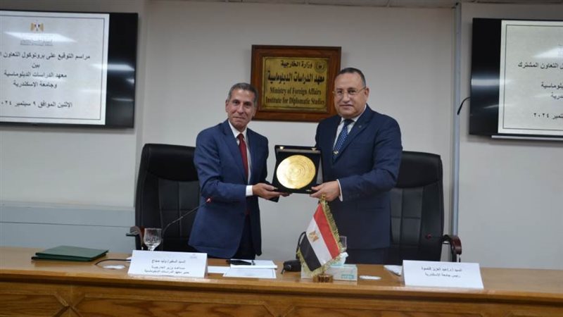 رئيس جامعة الإسكندرية