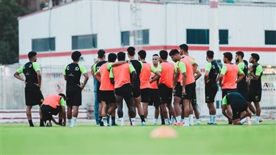 مشاركة السنغالي سيدي ندياي ومحمد حمدي في تدريبات الزمالك