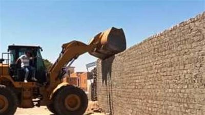 إزالة 25 حالة تعد بمركزي كوم أمبو وأسوان ضمن الموجة الـ23