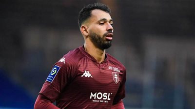 نادي الوكرة القطري يتعاقد مع لاعب الوسط الجزائري فريد بولاية