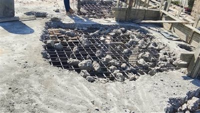 سكرتير مساعد البحيرة يتابع إزالة عقار مخالف بشبراخيت