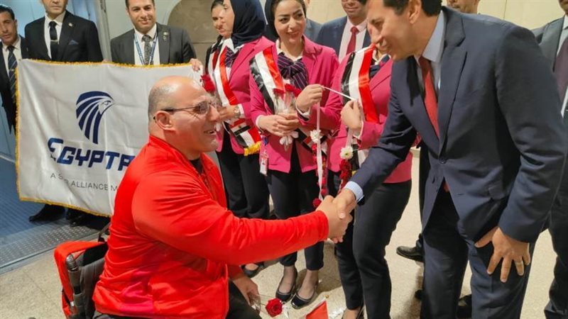 د. أشرف صبحى