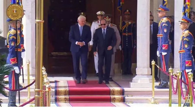 الرئيس السيسي يستقبل