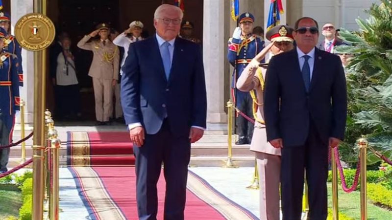 الرئيس السيسي يستقبل