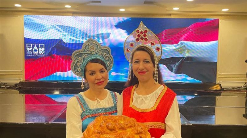 أنا بافلوفا بالبيت