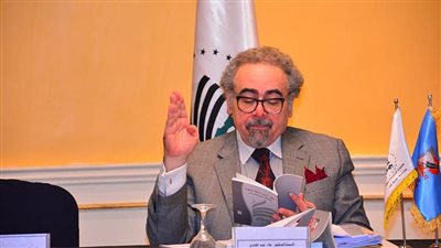 نقيب كتاب مصر يهنئ الرئيس السيسي بمناسبة ذكرى المولد النبوي الشريف