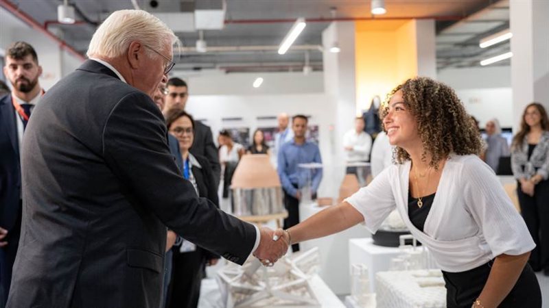 المعرض يضم اكثر من