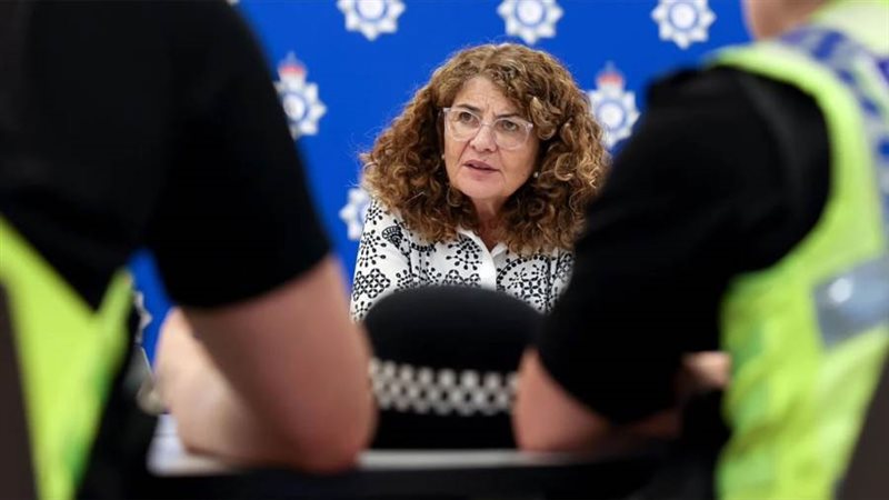 وزيرة الشرطة البريطانية