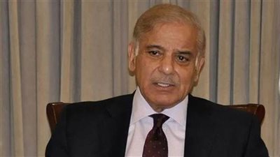 رئيس الوزراء الباكستاني يدعو إلى اجتماع حكومي لمناقشة إجراء تعديلات دستورية