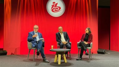 المتحدة للخدمات الإعلامية تشارك في جلسة نقاشية في مؤتمر البث الفضائي الدولي بأمستردام