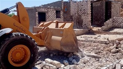 محافظ أسيوط: إزالة 24 حالة تعدٍ بمركزي أسيوط وصدفا